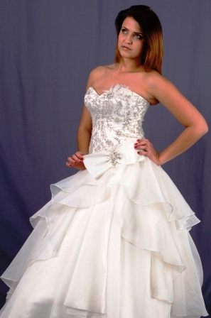 wd111ydwo992757-wedding-dressesgownstrourokke-